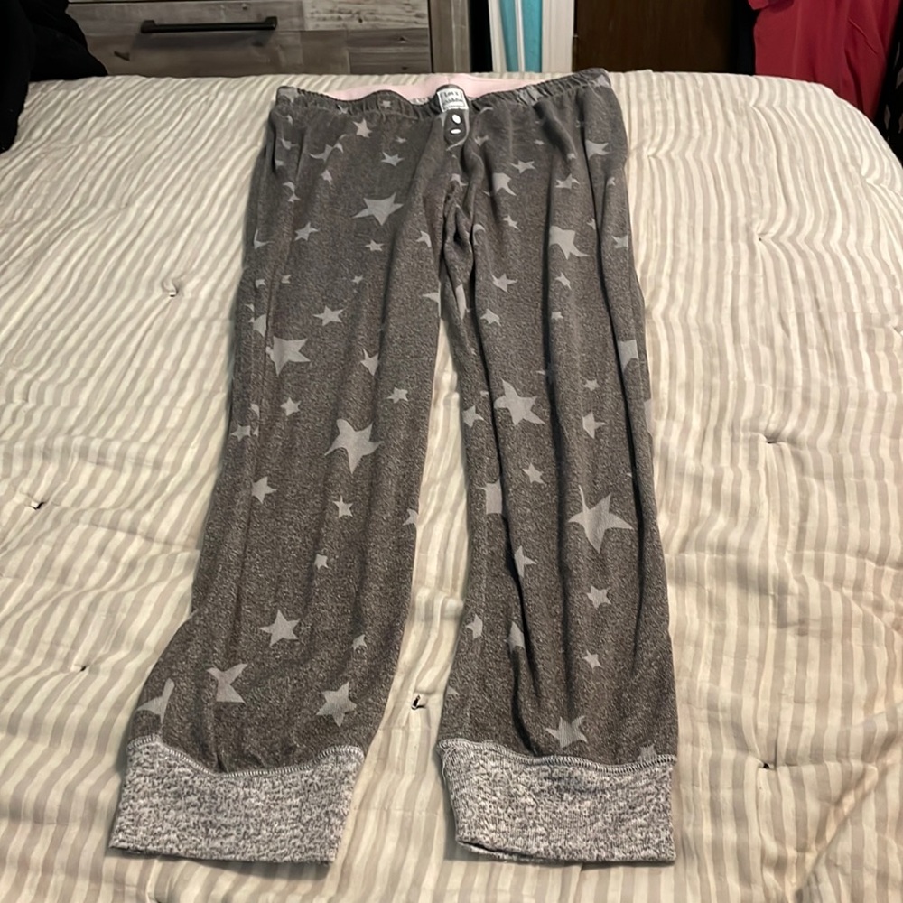 Woman’s Large Cuddl Duds Pajama Set